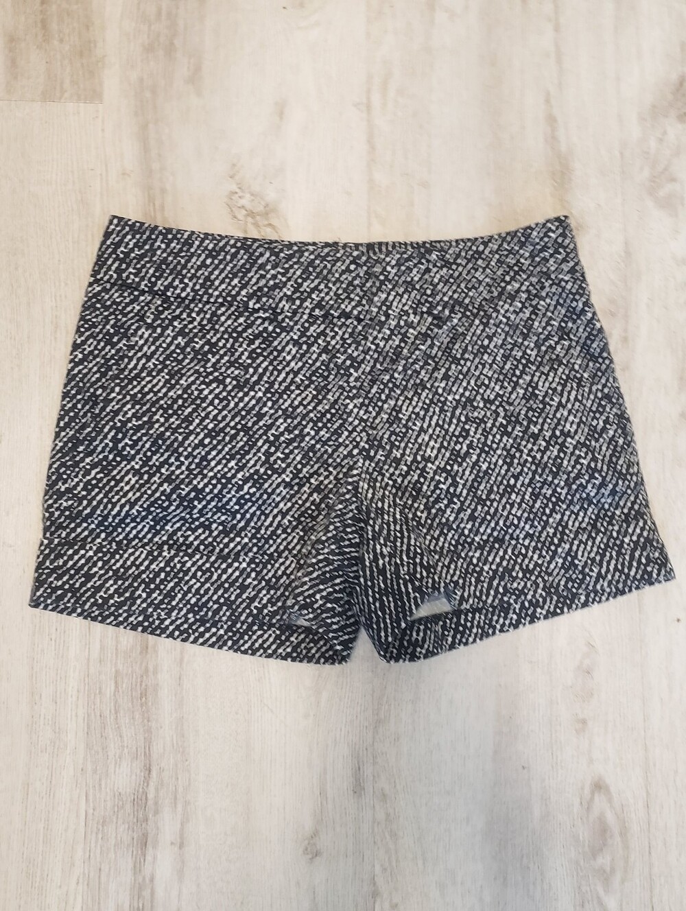 Women's Black & White Textured Bike Shorts
